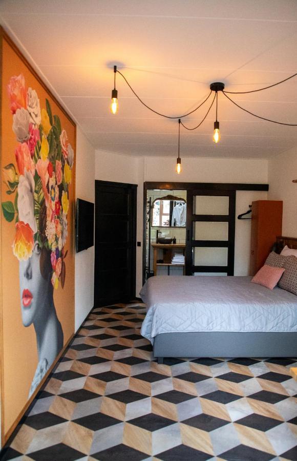 B&B Joli Met Prive Wellness Wemeldinge Exterior photo